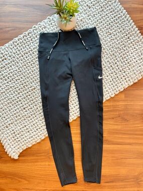 Nike | Women’s Epic Luxe Tight Fit Training Tights Black | Small